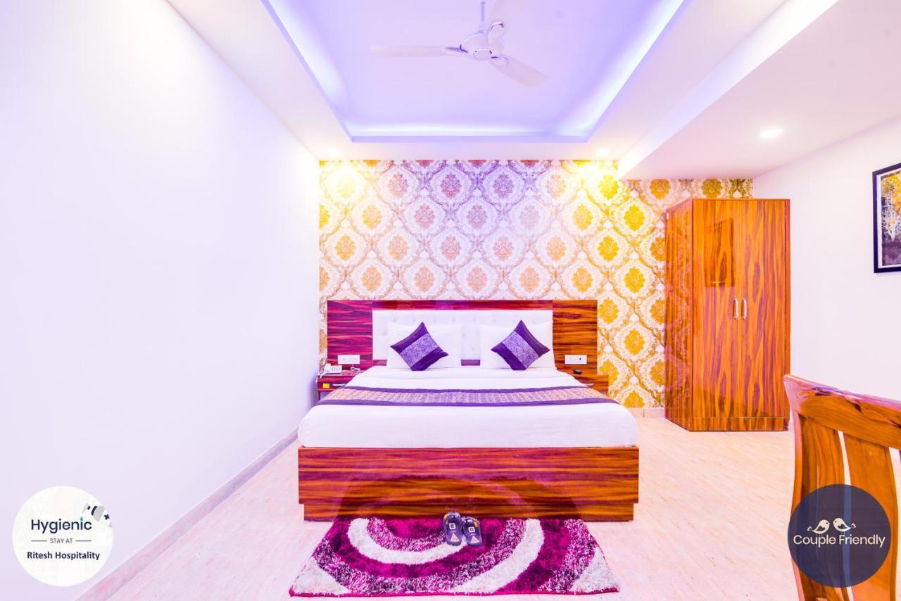 Hotel Fabulous - Delhi International Airport Ню Делхи Екстериор снимка